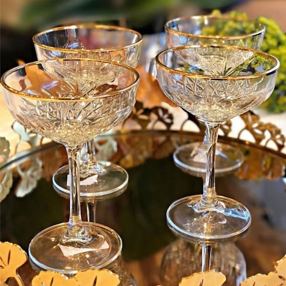 Gold Rimmed Vintage Style Coupe Glasses, Cocktail Glasses Set, Wedding  Glasses, Champagne Coupes, Christmas Glasses 