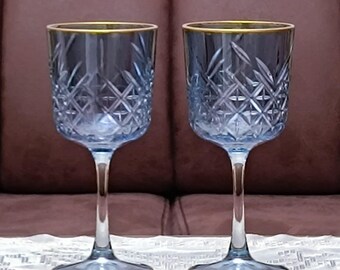 Blue Cut Glass Wine Glasses Set – Gold Rim Art Deco Inspired Wine Goblets – Aesthetic Bar Cart Decor – Elegant Home Bar Drinkware