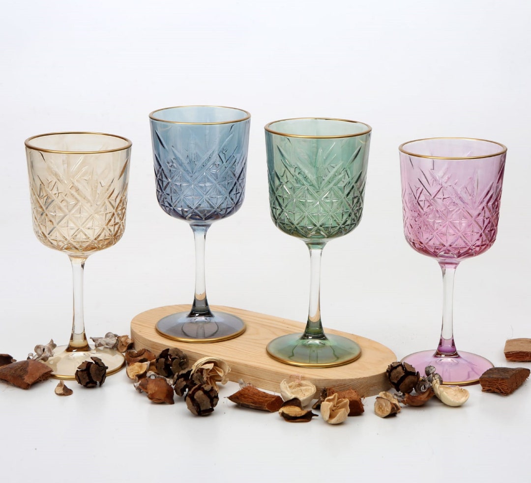 Set of 4 Vintage Style Wine Glasses, Wedding Wine Glass, Gold Rim