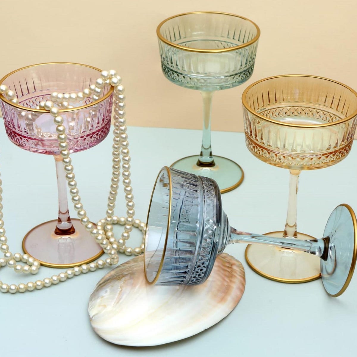Set of 4 - Gold Rimmed Vintage Style Coupe Cocktail Glasses