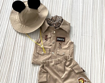 Traje de safari personalizado inspirado en Mickey Mouse*Disfraz de aventura de safari para bebés*Traje de safari para niños pequeños*Traje de 1er cumpleaños para niños*Regalo de cumpleaños