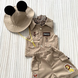 Gepersonaliseerde Mickey Mouse geïnspireerde bruine shorts outfit Safari Adventure kinderkostuum Peuter Safari verjaardagsoutfit 1e babysafaripak afbeelding 1