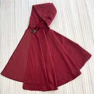 Toddler Medieval Woodland Red Cloak-Hobbit Inspired Green Cloak with Buckle-Ring Bearer Cloak for Wedding-1st Birthday Cape-HalloweenCostume