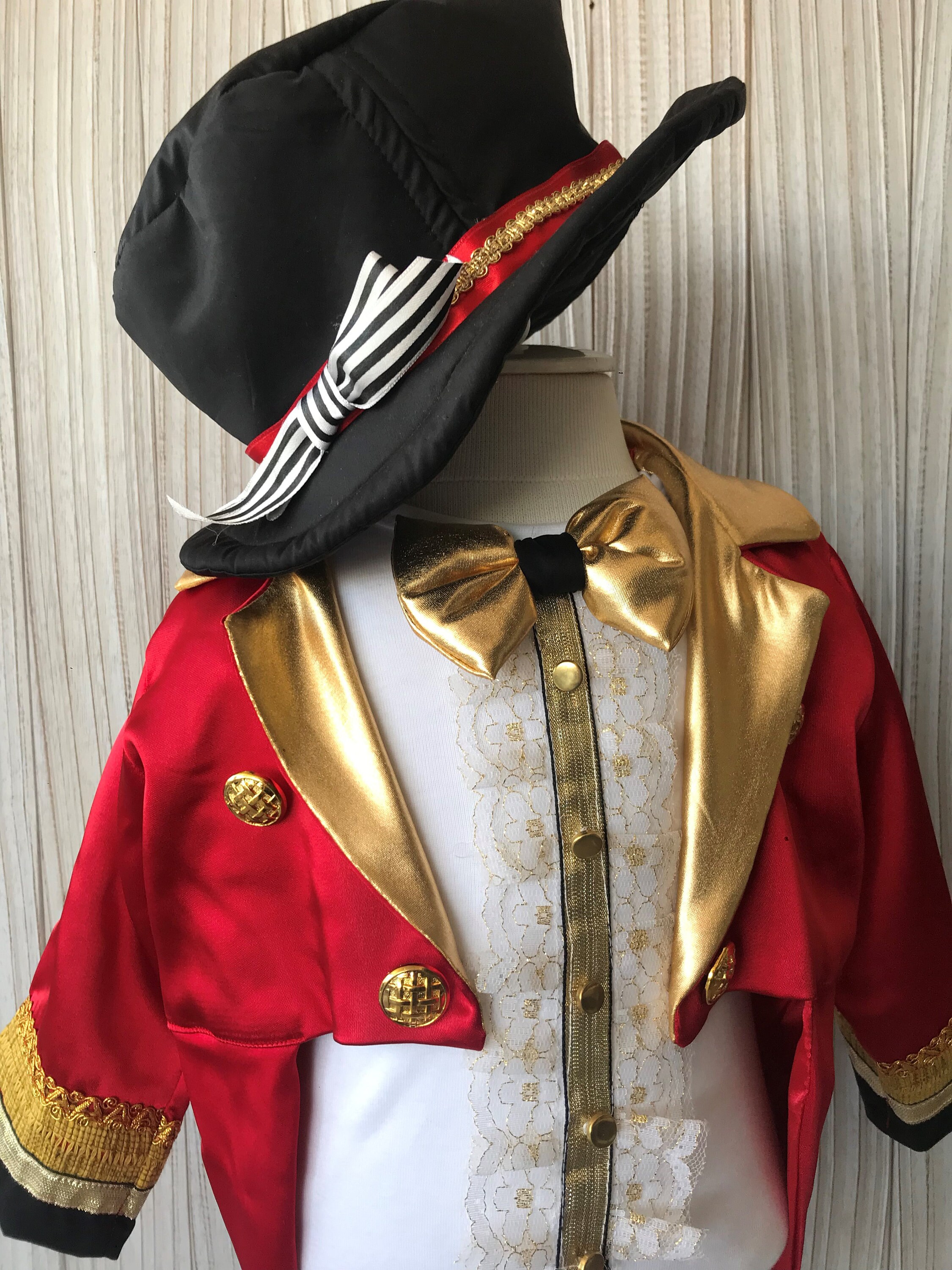 Spotlight Ringmaster Costume For Kids Boys - Deluxe Ringleader Outfit With Jacket, Pants & Top Hat, Size M