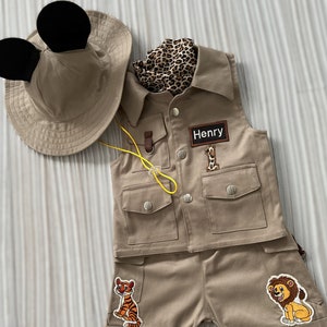 Gepersonaliseerde Mickey Mouse geïnspireerde bruine shorts outfit Safari Adventure kinderkostuum Peuter Safari verjaardagsoutfit 1e babysafaripak afbeelding 6