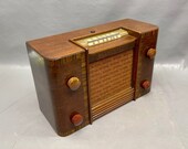 1946 Westinghouse Radio Model H-130. Mid Century Radio. FREE Shipping. Antique Radio. Vintage Radio. Mid Century Radio.