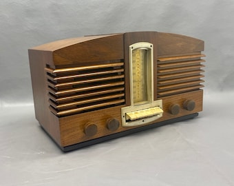 LR032 1937 Stromberg Carlson Radio Model 1110H.  FREE Shipping!  Antique Radio. Vintage Radio. Mid Century Radio.