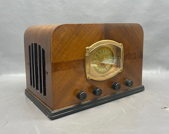 LR019 1938 Stewart Warner Radio.  Mid Century Radio.  FREE Shipping.  Antique Radio. Vintage Radio. Mid Century Radio.