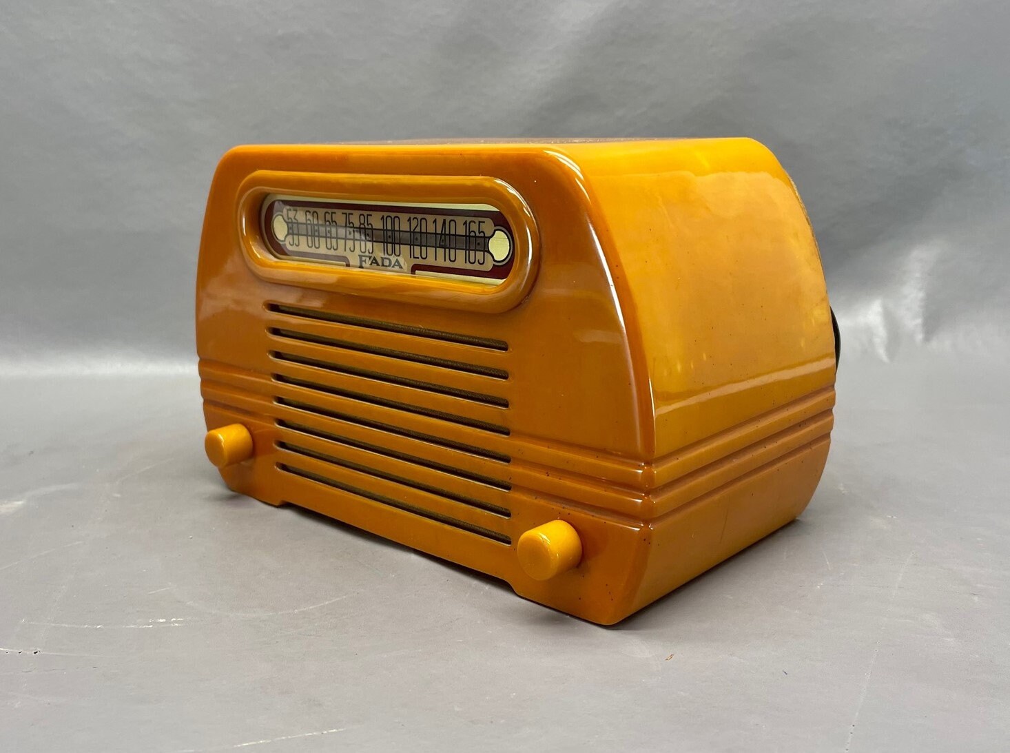 Rare 1946 FADA Catalin Radio Model 652. Restored and Working Rare 1946 FADA Catalin Radio Model 652. Restored and Working
