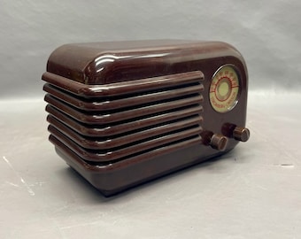 LR045 1948 Stromberg Carlson Radio Model 1151. Restored and Working. FREE Shipping! Vintage Radio Mid Century Radio Tube Radio