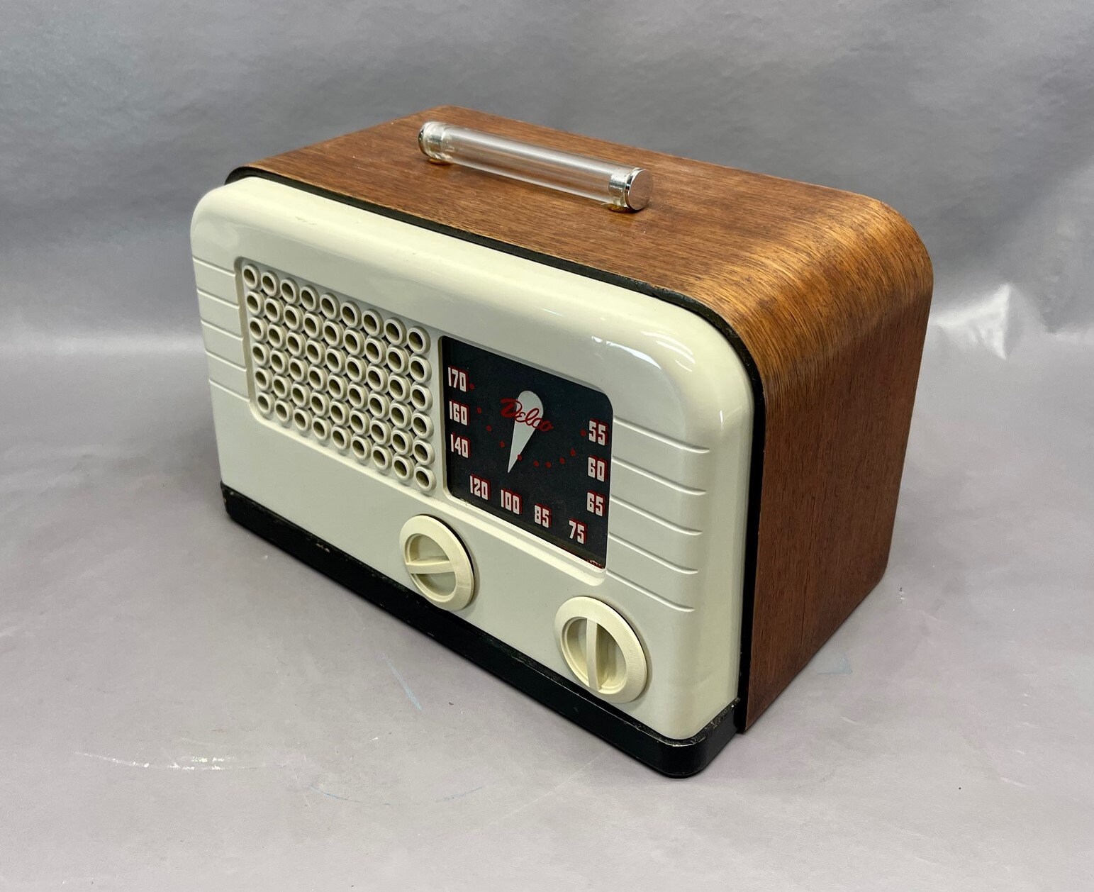 1948 Delco Radio Model R1238. Mid Century Radio. FREE Etsy