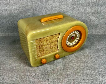 VRS0670 Beautiful 1945 "Open Face" Fada Catalin Radio "The Bullet" Model 1000. Restored and Working! FREE Shipping!  Mid Century Radio