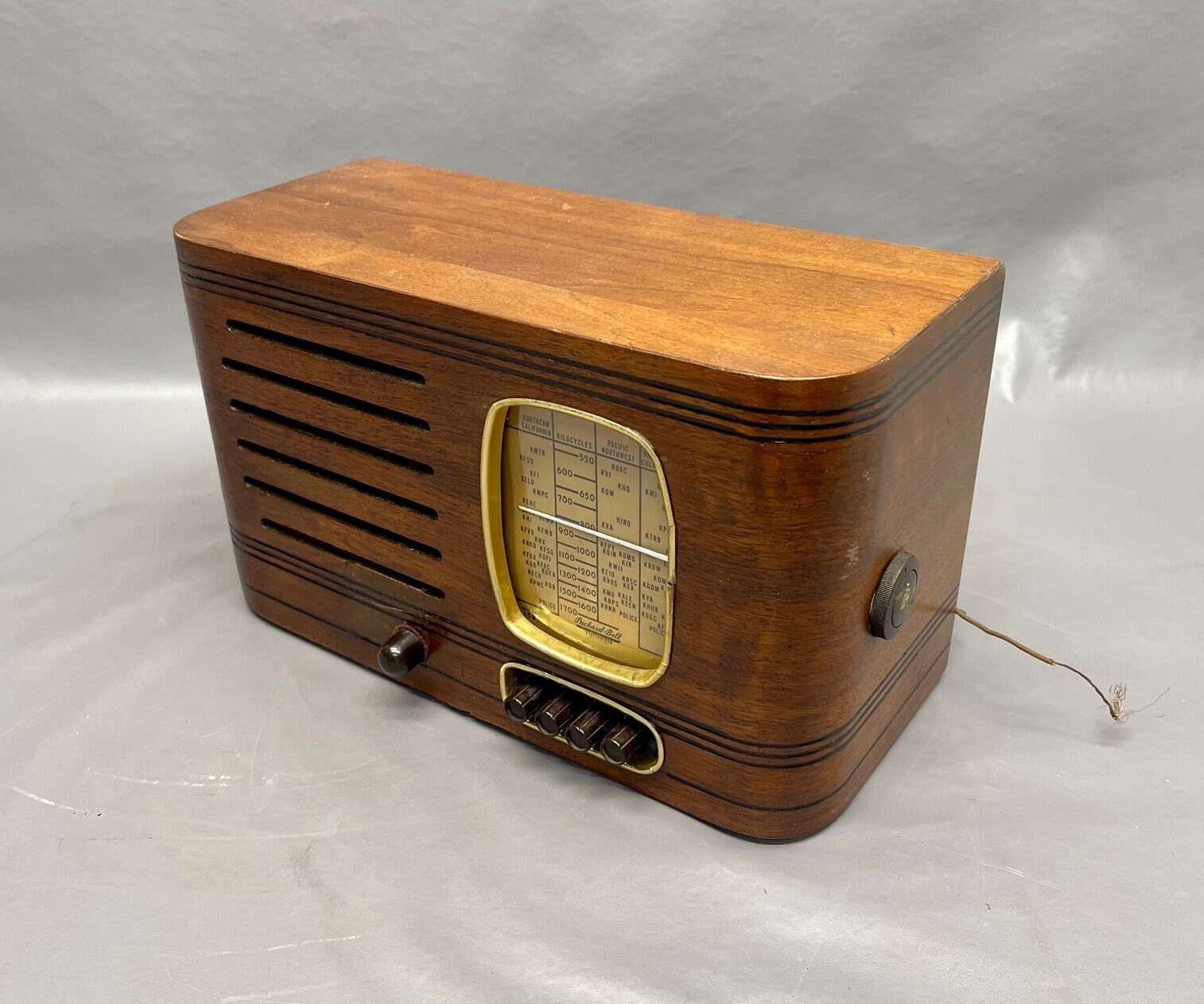 1937 Packard Bell Radio Model 5M. Mid Century Radio. FREE Shipping