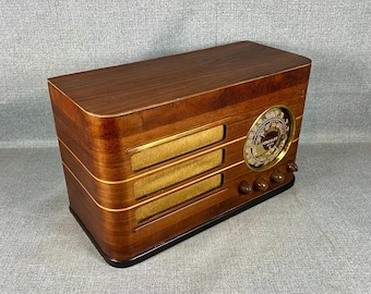 VRS0860 1938 Crosley Super 8 Radio.  FREE Shipping.  Antique Radio. Vintage Radio. Mid Century Radio.