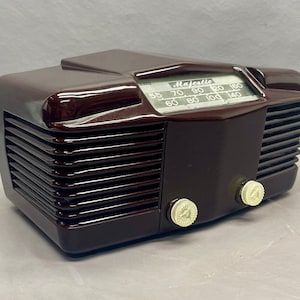 LR042 1951 Majestic Radio Restored and Working. FREE Shipping! Vintage Radio Mid Century Radio Tube Radio