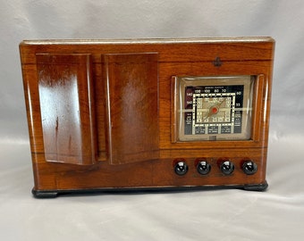 LR052 1941 Emerson Radio Model DX356.  Mid Century Radio.  FREE Shipping.  Antique Radio. Vintage Radio. Mid Century Radio.