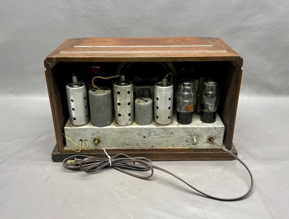 1935 Western Air Patrol Radio Model WA6237. Mid Century