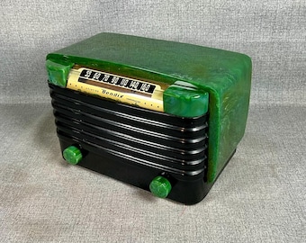 Emerald Green 1946 Bendix Catalin Radio Model 526C. Absolutely magnificent! Restored & Working. FREE Shipping! Vintage Radio Tube Radio