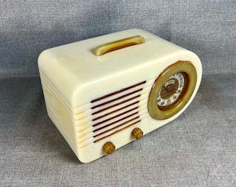 Great Price! Beautiful 1945 Fada Catalin Radio "The Bullet" Model 115. Restored and Working! FREE Shipping!  Mid Century Radio Antique Radio