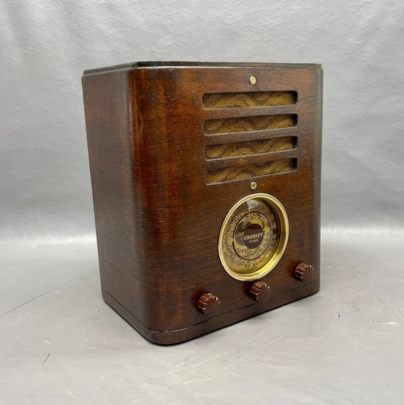 Vintage Crosley Radio Working (BS) Vintage Crosley Radio Working (BS)