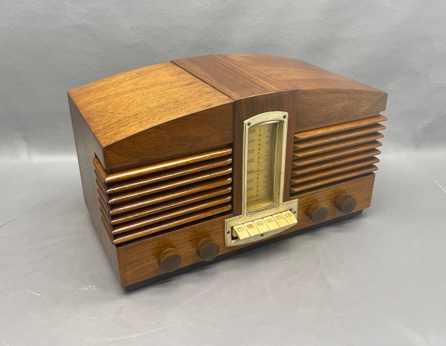 1937 Stromberg Carlson Radio Model 1110H. FREE Shipping Antique Radio