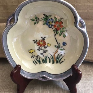 Vintage Japanese Trinket dish Lusterware with floral motif