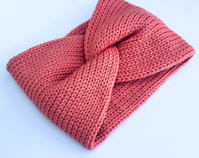 Cozy Adult Winter Knit Ear Warmer - Stay Warm and Chic with this Solid Fashion Ear Muff
