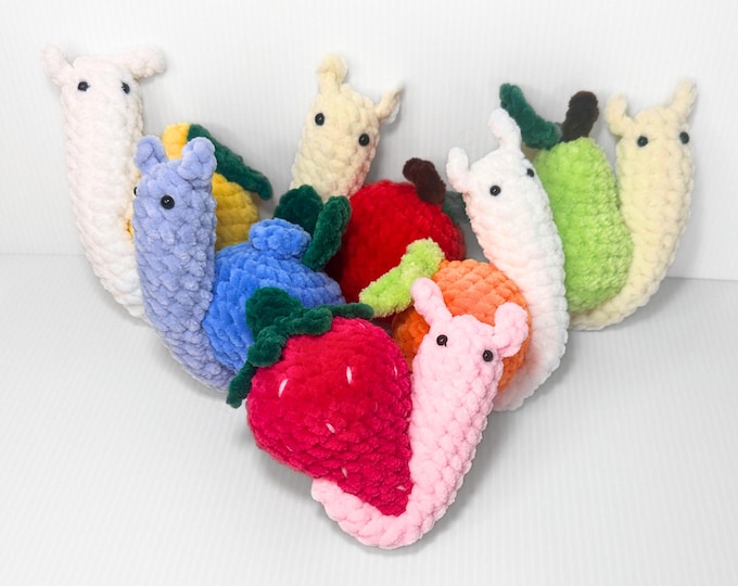 Cute Crochet Fruit Snail Plushie Set – Apple, Blueberry, Clementine, Lemon, Pear & Strawberry Snails – Adorable Fruit Collection