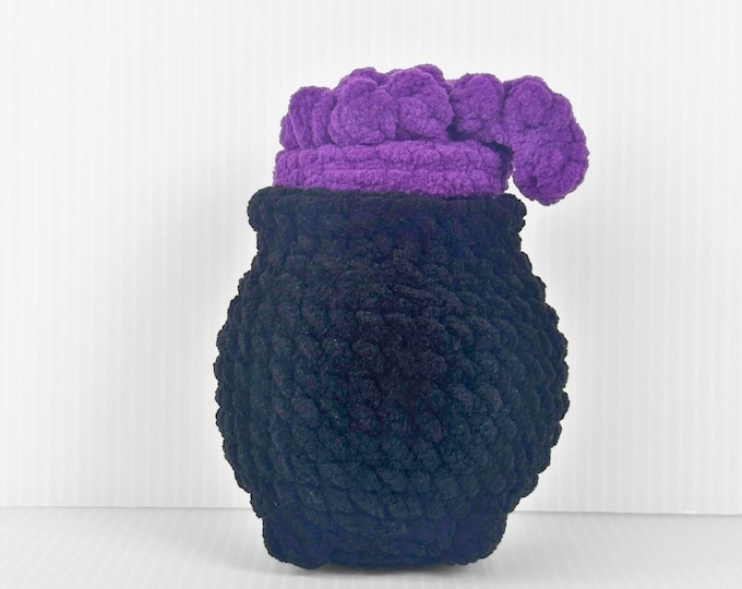Handmade Crochet Mini Cauldron, a Halloween Desk Decor with Removable Lid and Storage