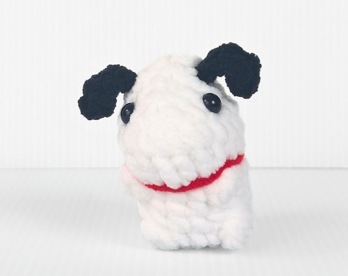 Handmade Crochet Snoopy Keychain- an Amigurumi Bag Charm for Peanuts Fans