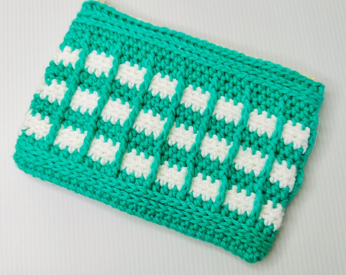 Crochet Zipper Fashion Pouch | Handmade Make Up Case | Crochet Purse Storage | Gift for her | Gift for teen | Gift for teacher