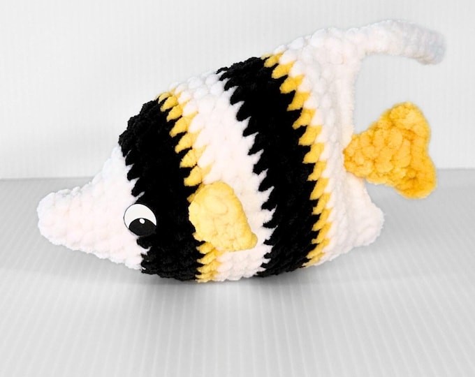 Adorable Crochet Moorish Idol Fish - Perfect for Kids Imaginative Play- Inspired Ocean Decor