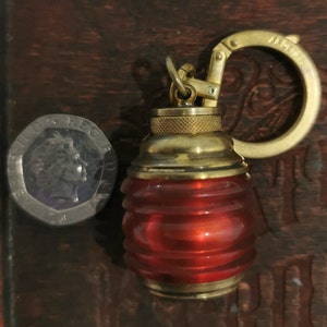 Vintage keyring lighter