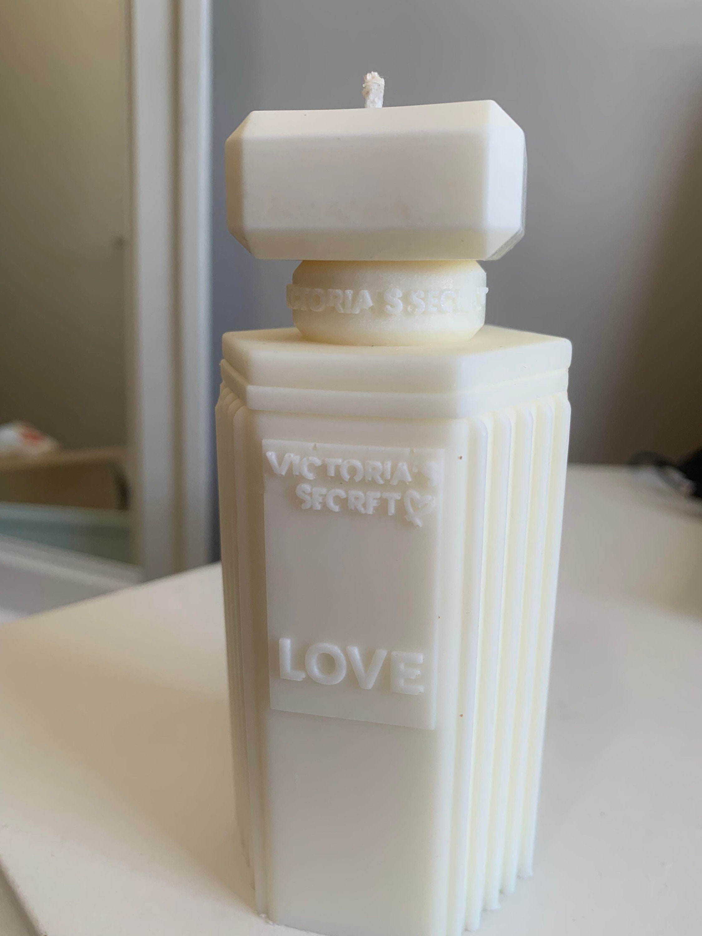 Louis Vuitton Dehors Il Neige Perfumed Candle Limited Edition -  Hong  Kong