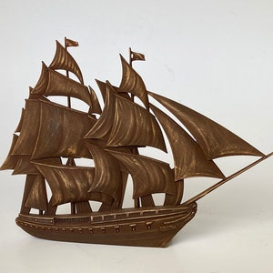 Sailing Frigate  Ship Sculpture made in Resin Beautiful Home Decor