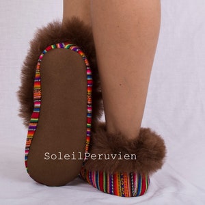 Arcobaleno con Bordo Marrone Alpaca Pantofole Unisex Alpaca pelliccia pantofole peruviane pantofole alpaca pantofole perù pantofole immagine 3