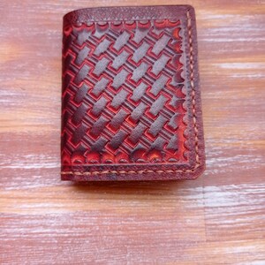Slim wallet.Leather. Embossing.Card and cash slots.Made of vegetable tanned leather.
