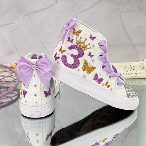 Pastel rose top gold converse