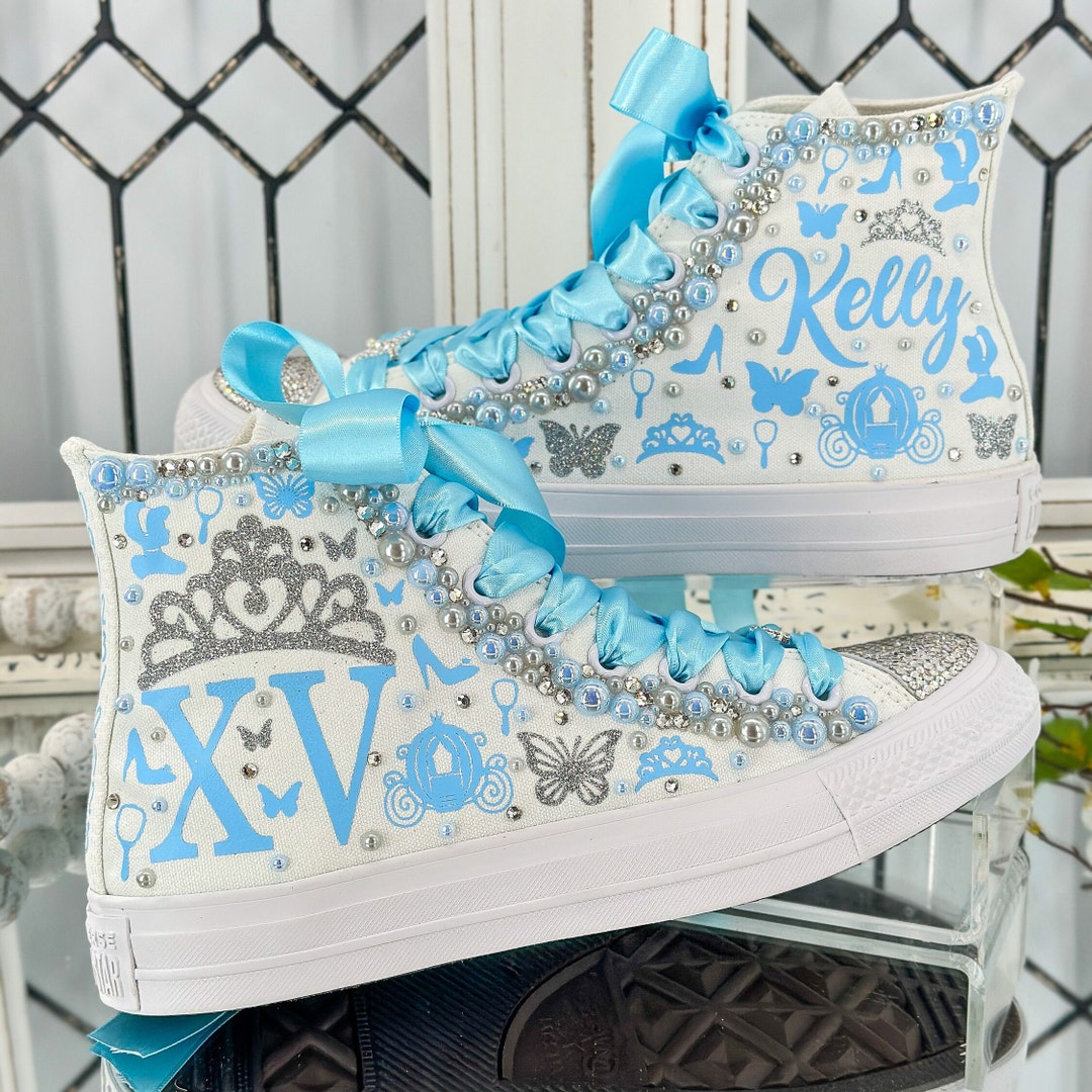 Zapatos altos personalizados para quinceañera: zapatillas celestes para XV  cumpleaños España
