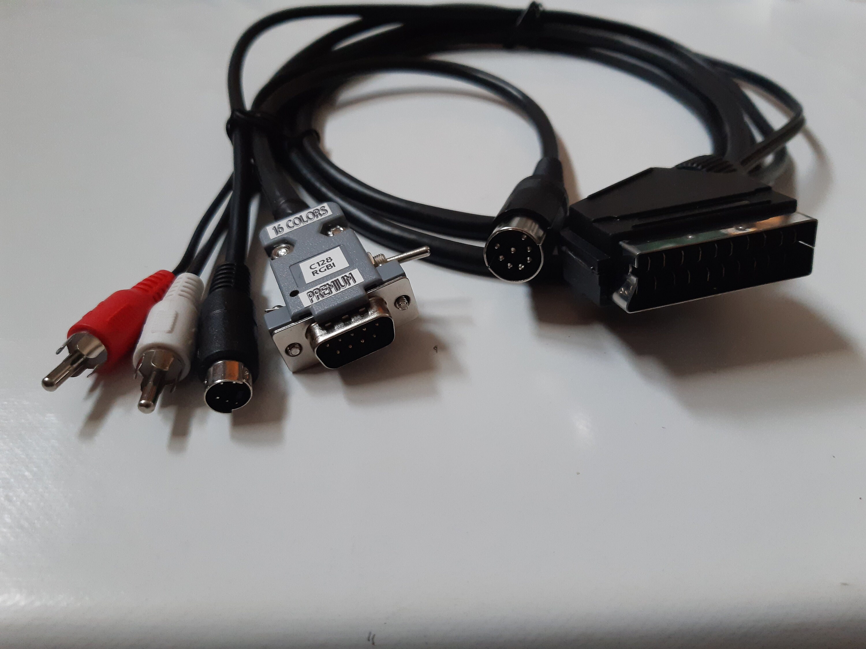 Video Cable Commodore 128 C128 64 RGBI 40 80 Colonne 16 Colors SCART ...