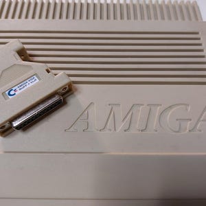 Adaptateur vidéo RVB DB23 vers VGA SVGA avec tampon DB23 femelle pour Amiga 500 1200 2000. Original ! Sans lignes verticales !