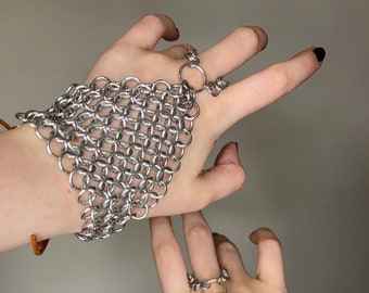 Chainmail hand pieces | tie fastening |