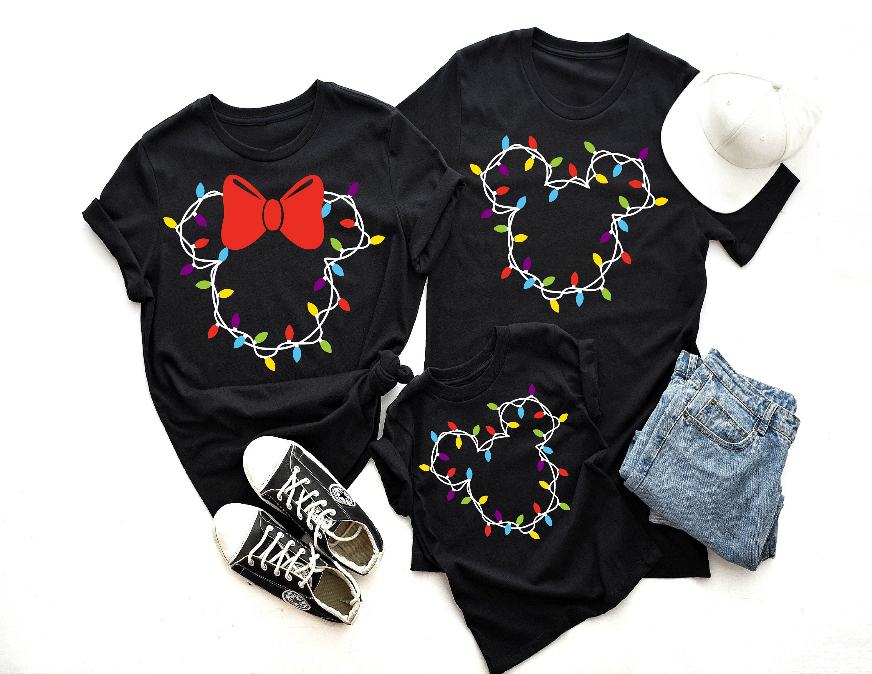 Discover Lumières De Noël Disney T-Shirt Familial Assorti