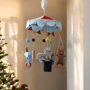 Let's Meet the Circus Baby:)Handmade Natural Crib Mobile,Felt Material Circus Themed Baby Mobile,Nursery Decor,Babyshower gift,Unisex Mobile