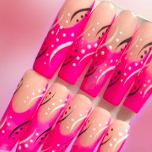 Pretty in Pink Retro Press On Nails