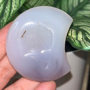 Agate Moon