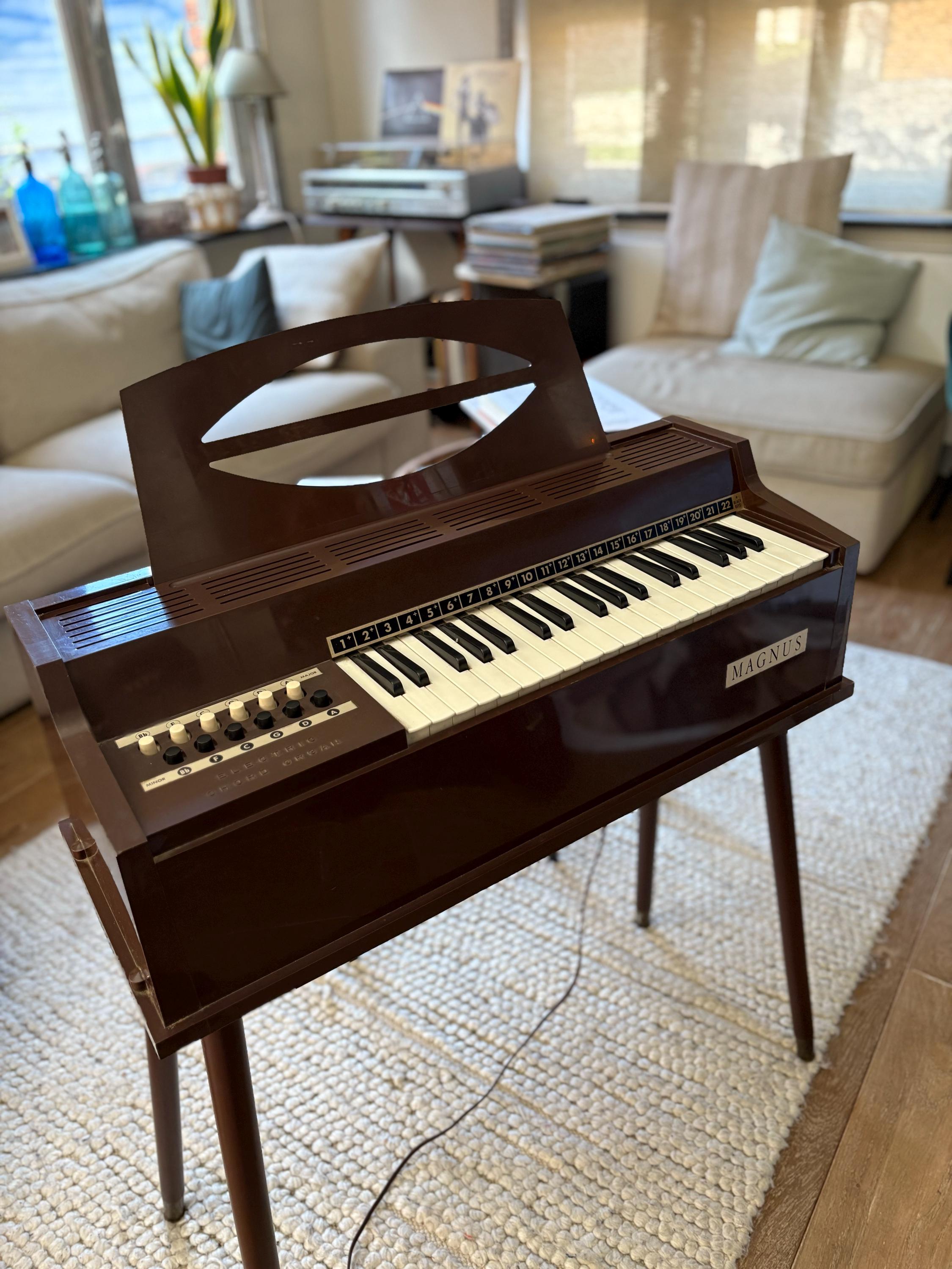 Vintage Electric Organ - Etsy