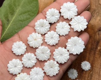 Handmade Mother of Pearl Flower Carving: Natural Gemstone (12-25mm)