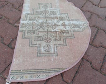 1.6x2.4  muted blush peach, warm beige, gentle taupe, faded sage green, and creamy ivory  Vintage Half Round Front Door Mat t28