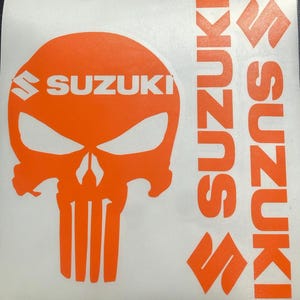 Suzuki Punisher 3 stuks stickers stickers voor motorhelm boot buitenboordmotor cover auto SUV vrachtwagen 4x4 achterruit deur. ALLE kleuren beschikbaar.